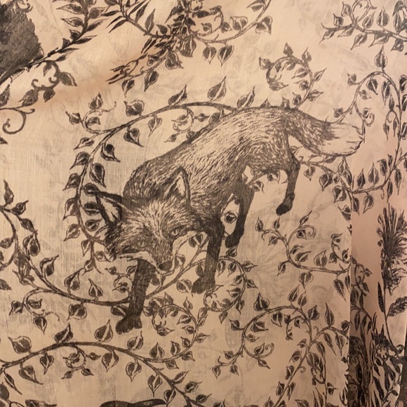 🌟Mix and Match 1for $10,2for$15 H&M animals print scarf - Picture 3 of 7